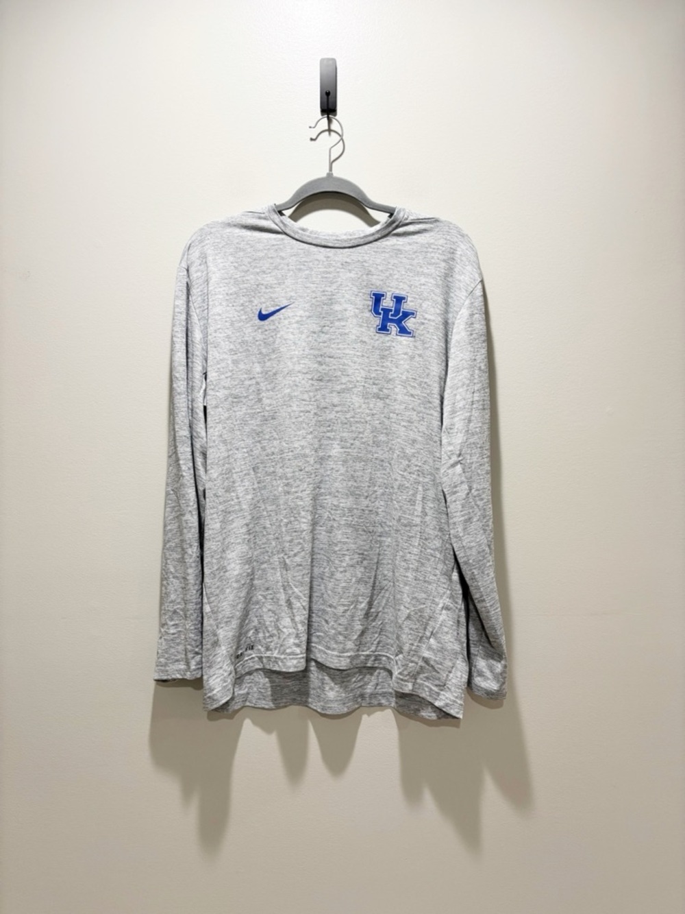Nike Light Gray Long Sleeve Tee with Blue UK Logo Casual Activewear Mens Size XL